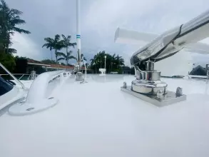 Thumbnail von Intrepid 390 Sport Yacht