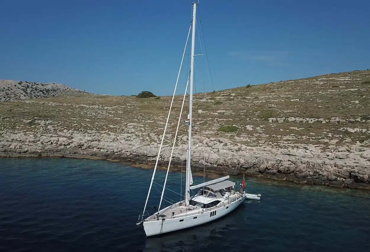 Oyster 625 Happy Warrior