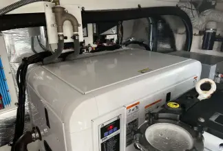 Thumbnail von Cruisers Yachts 390 Coupe