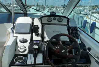 Thumbnail von Cruisers Yachts 390 Coupe