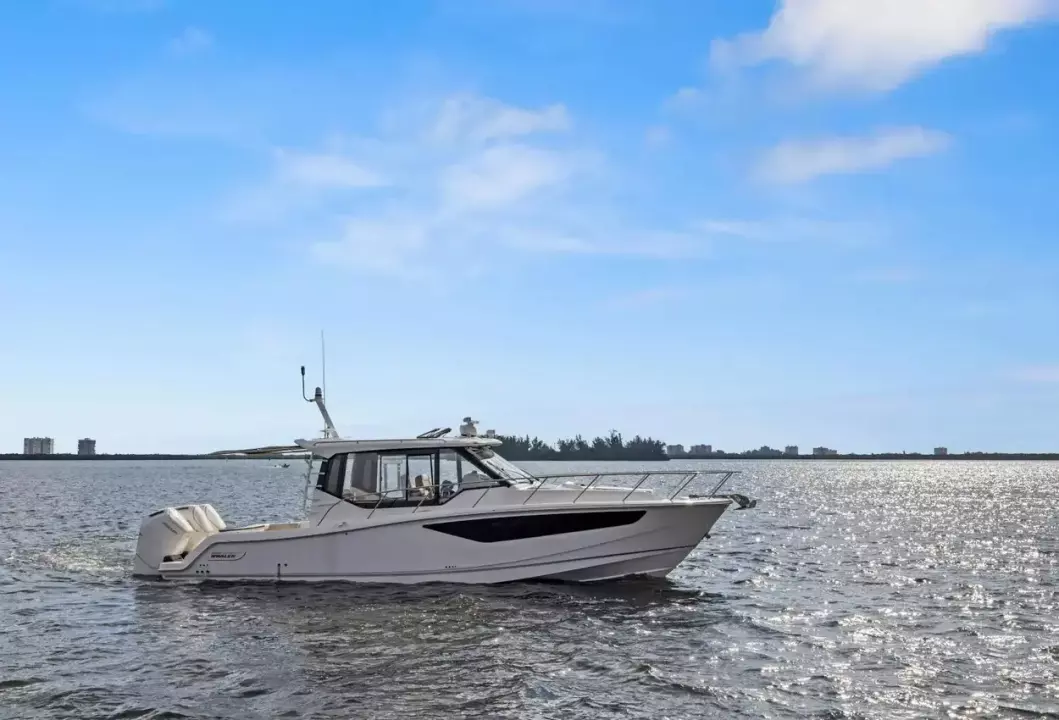 Boston Whaler 405 Conquest Lobo Del Mar II