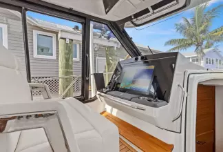 Thumbnail von Boston Whaler 405 Conquest Lobo Del Mar II