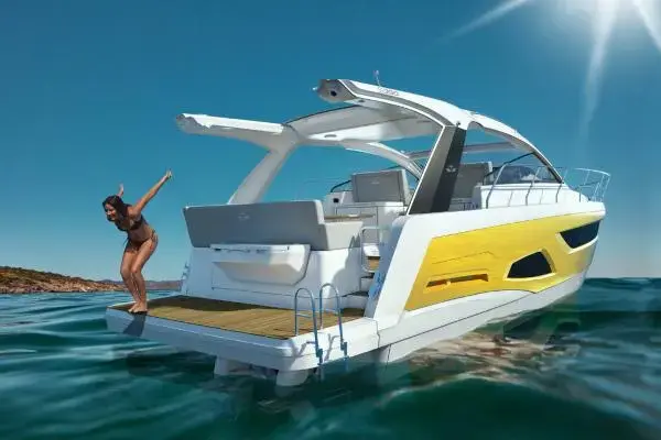 Thumbnail von Sealine S390 New Build to Specification