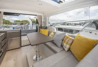 Thumbnail von Sealine C335 Available Now