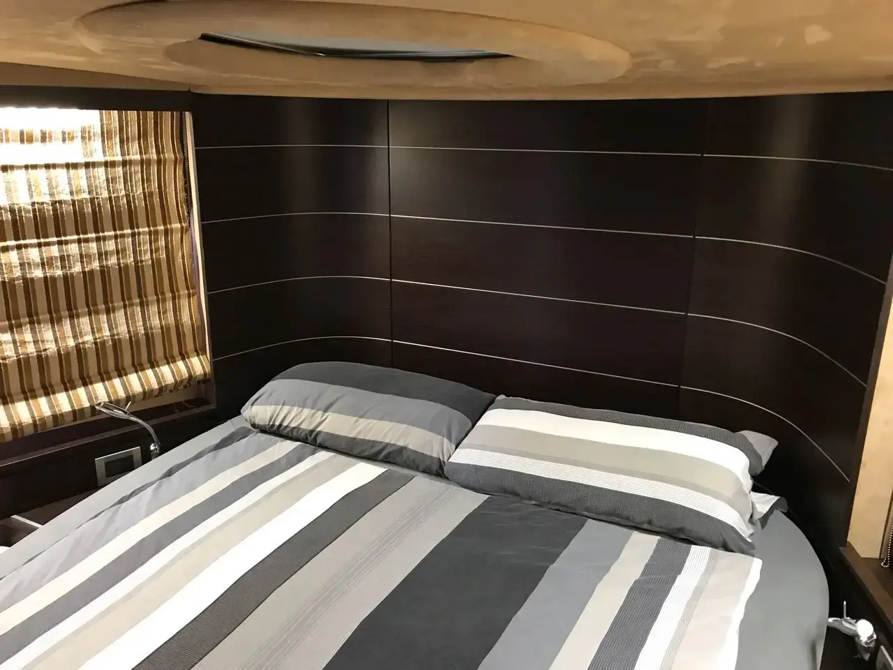 Thumbnail von Azimut 68