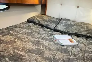 Thumbnail von Cruisers Yachts 330 Express