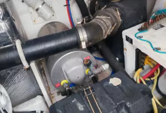 Thumbnail von Cruisers Yachts 330 Express