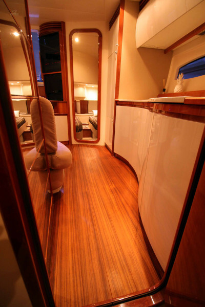 Thumbnail von Pershing 43 HT