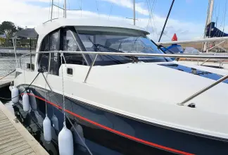 Thumbnail von Beneteau Antares 9