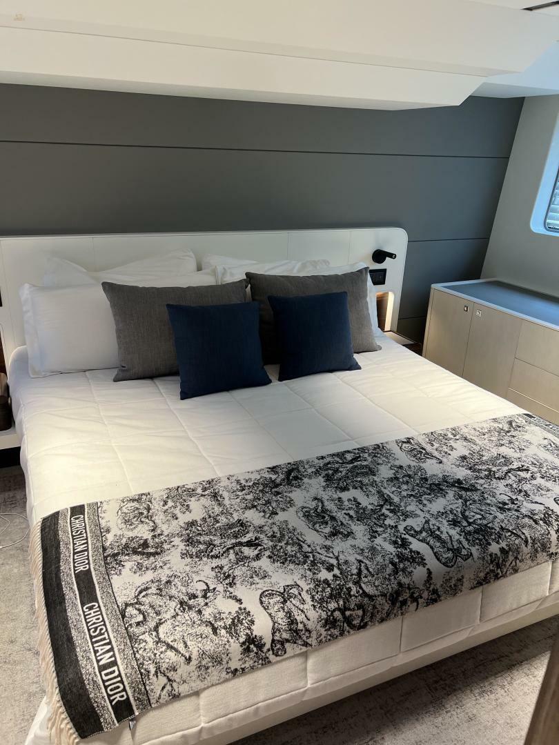 Thumbnail von Astondoa As5 Christa Lee