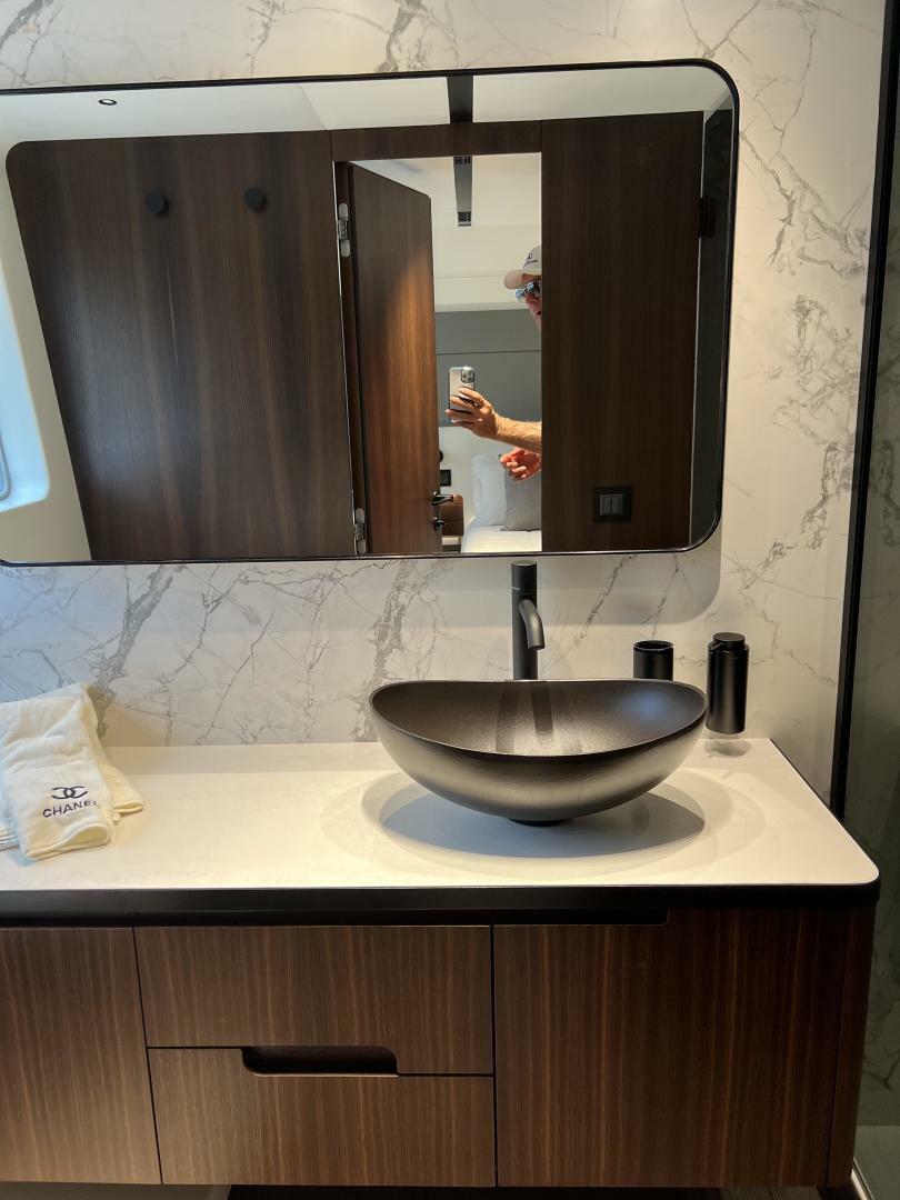 Thumbnail von Astondoa As5 Christa Lee