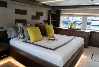 Thumbnail von Majesty 100