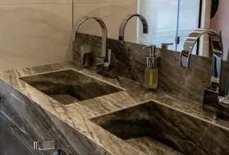 Thumbnail von Majesty 100