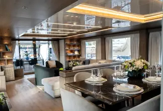 Thumbnail von Majesty 100