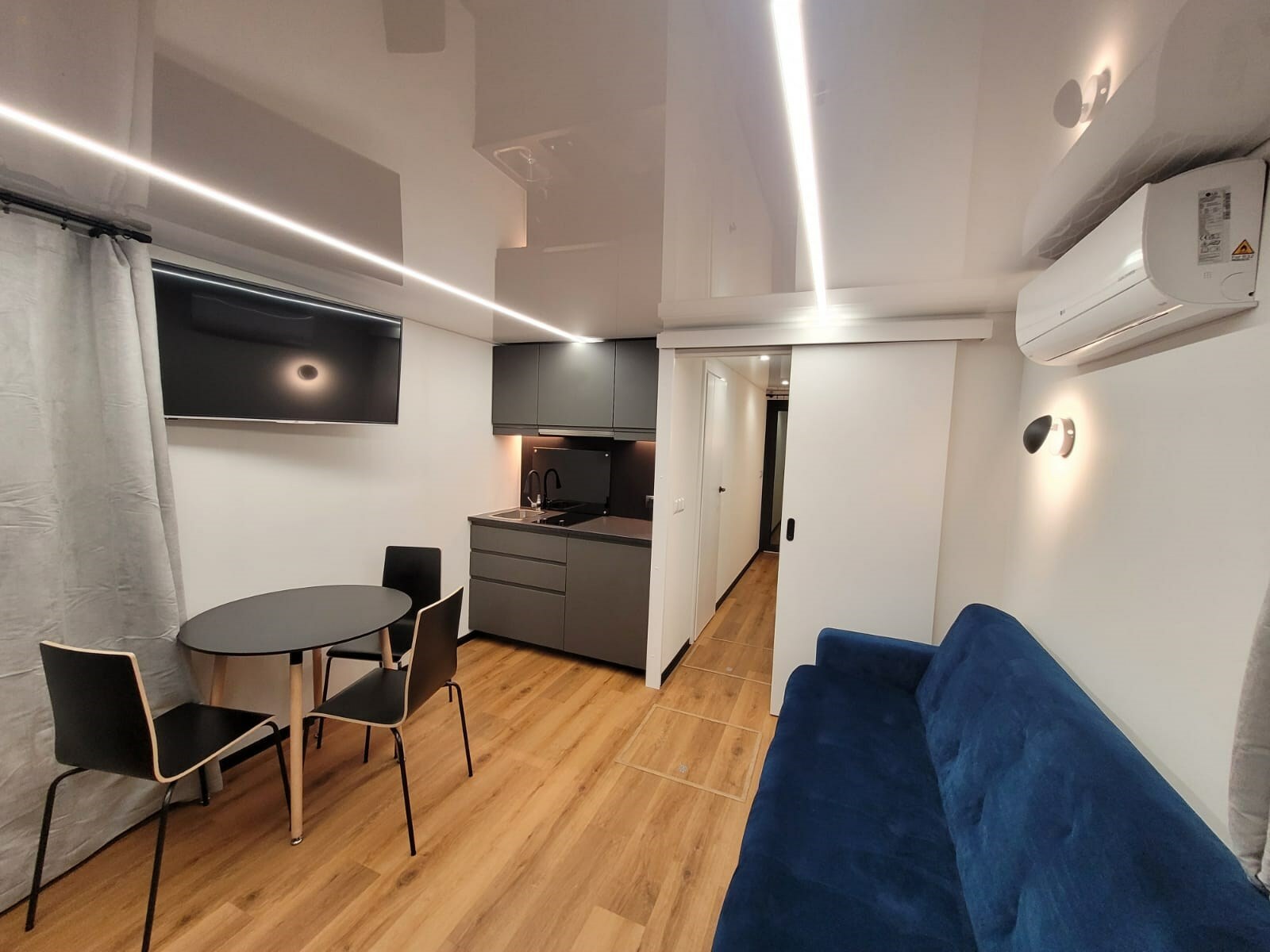 Thumbnail von Aqua-House Houseboat Harmonia 340L