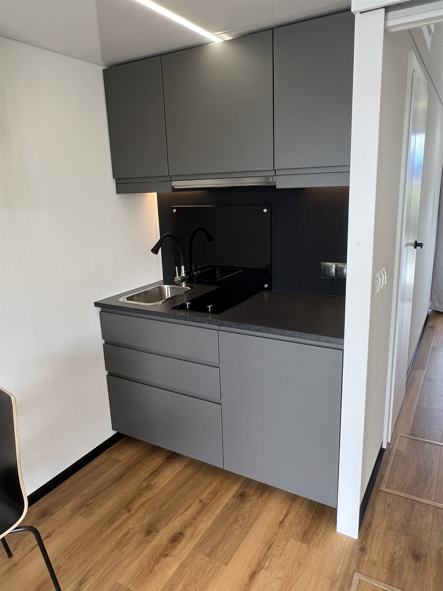 Thumbnail von Aqua-House Houseboat Harmonia 340L