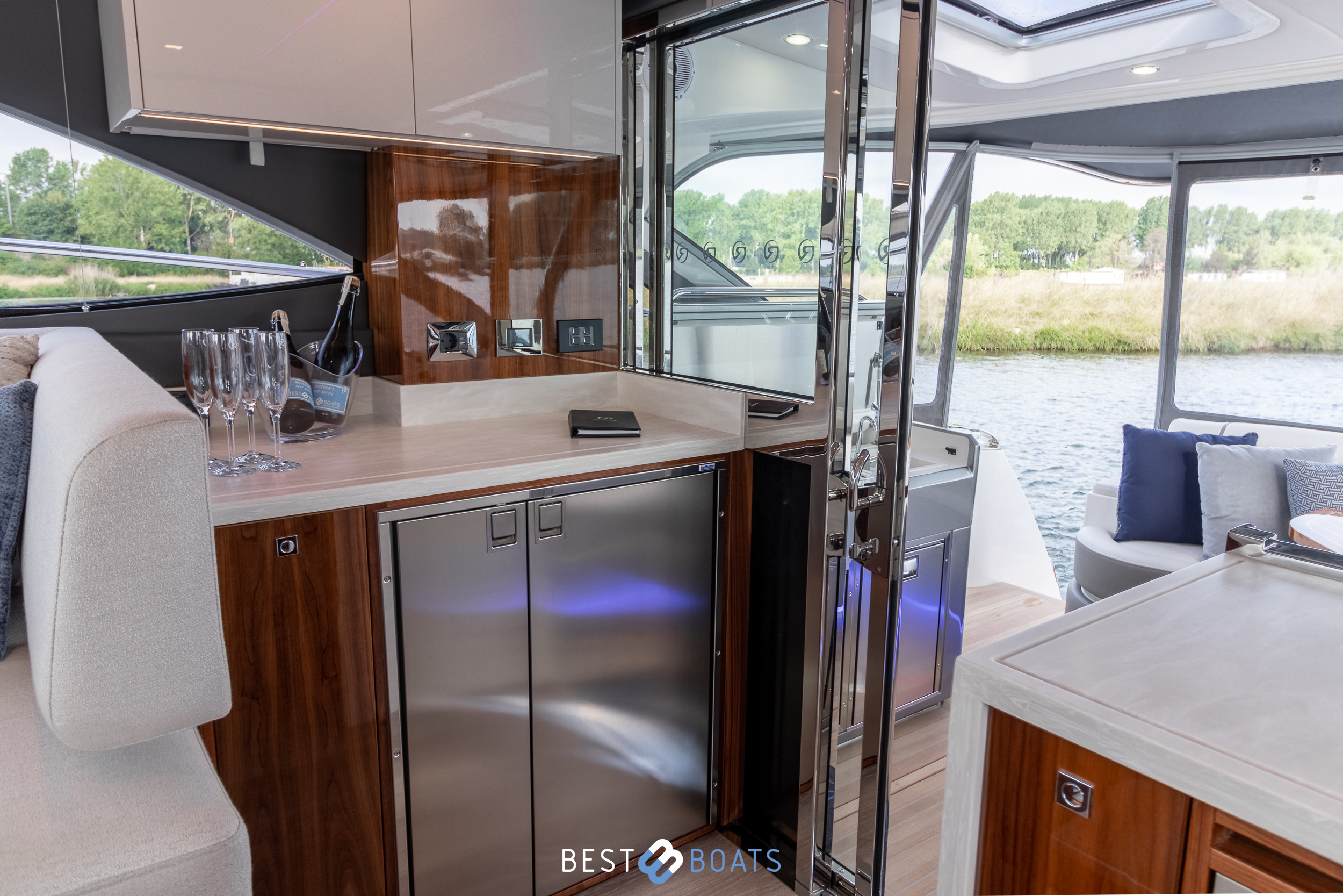 Thumbnail von Riviera 4600 SY -PLATINUM EDITION