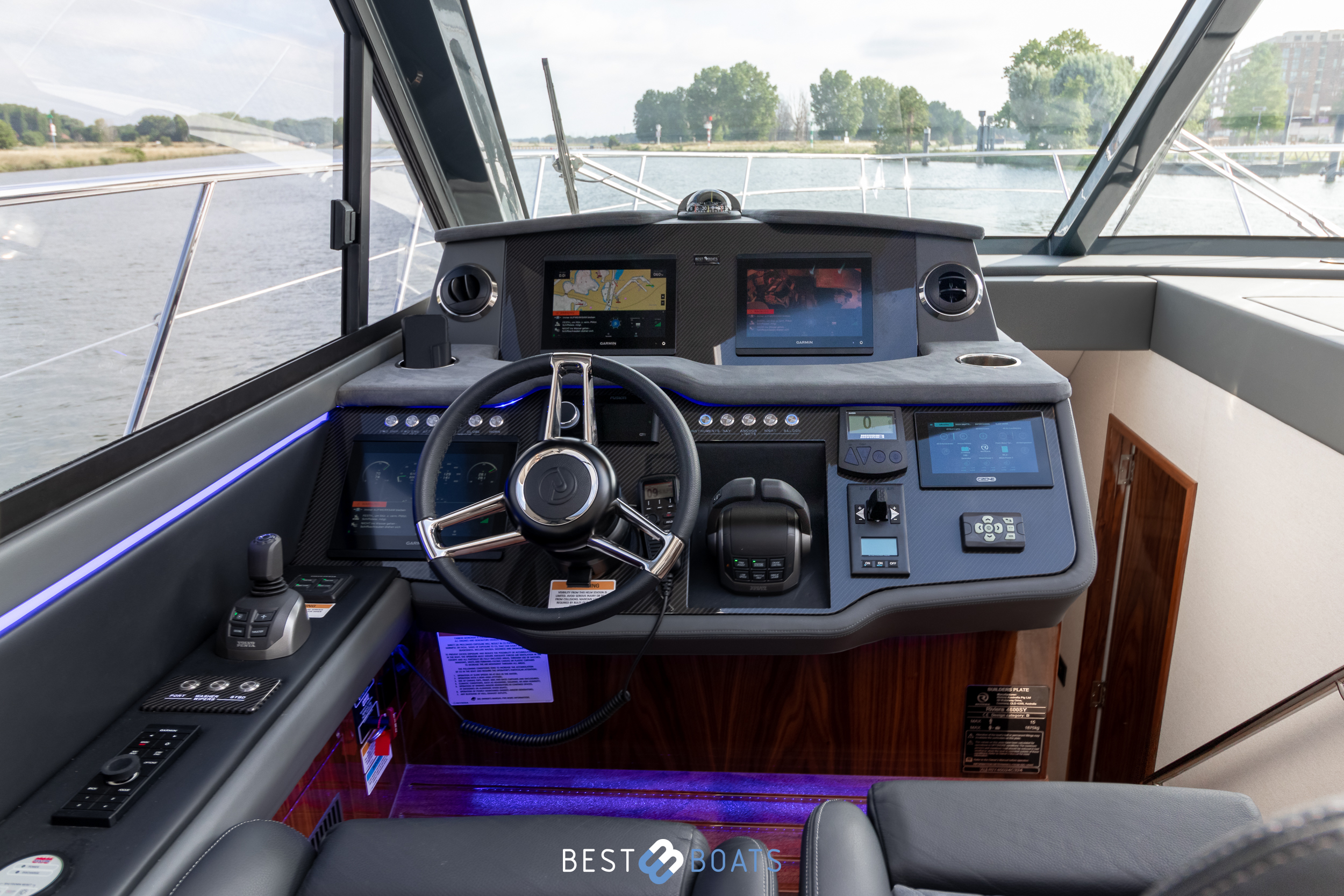 Thumbnail von Riviera 4600 SY -PLATINUM EDITION