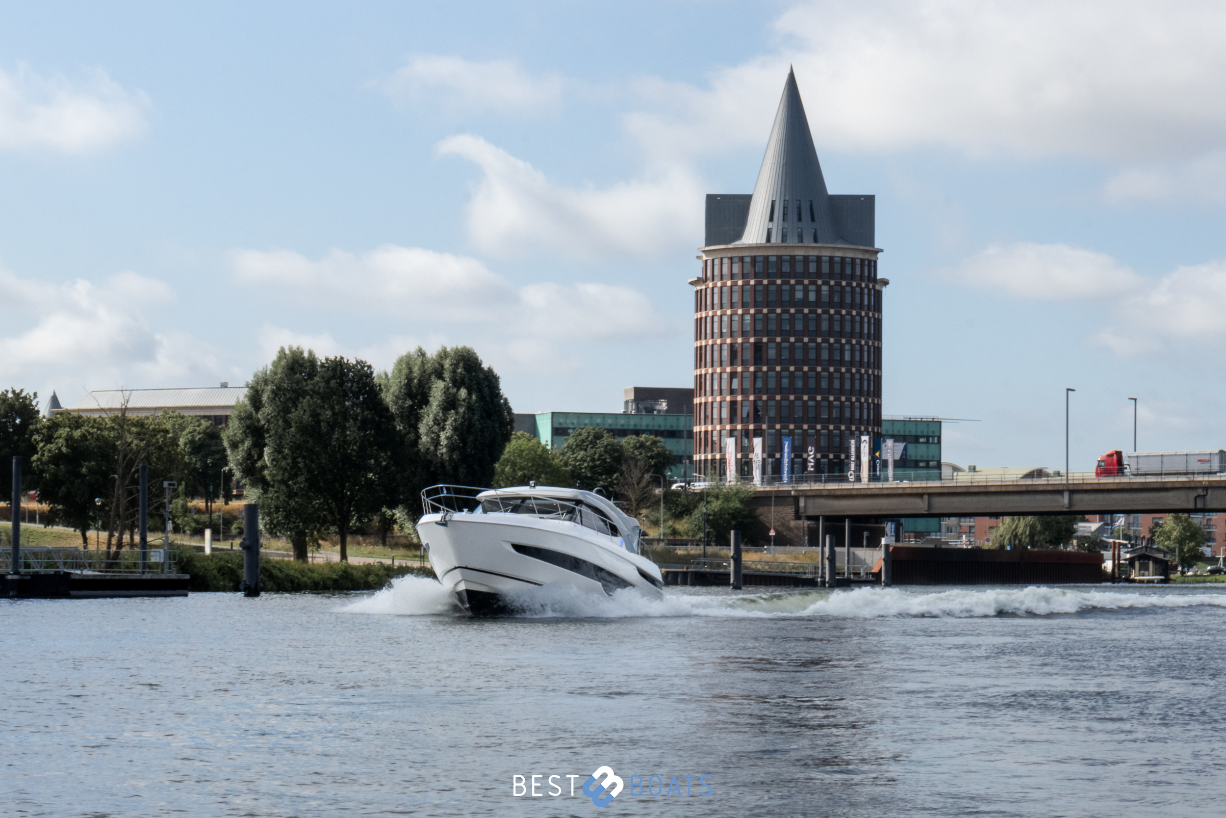 Thumbnail von Riviera 4600 SY -PLATINUM EDITION