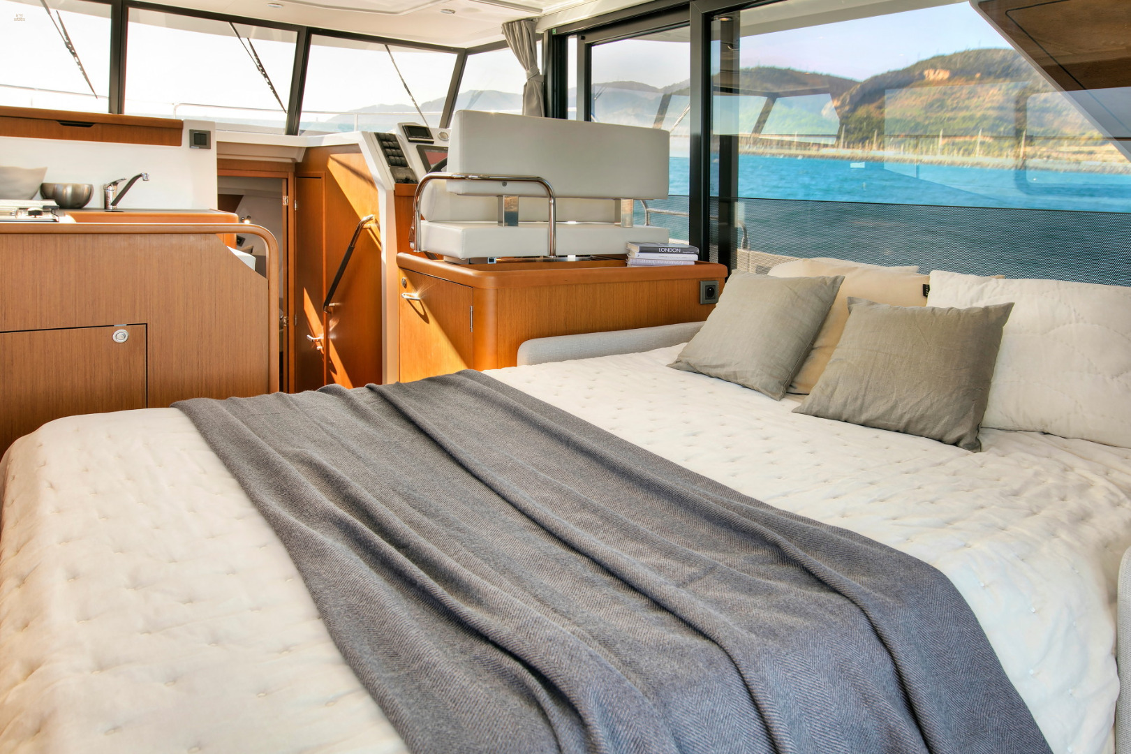Thumbnail von Beneteau Swift Trawler 35