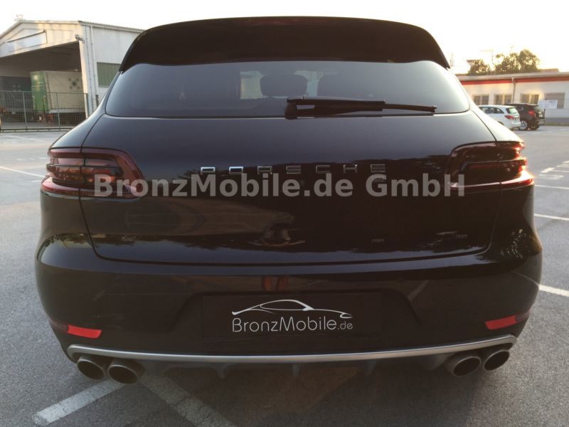 Porsche Macan S Diesel Tiefschwarzmetallic