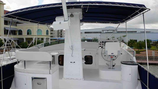 yachts-173-big_04946837ae54bed6.jpg