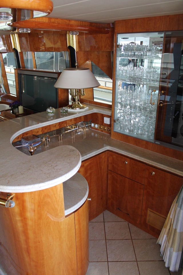 yachts-516-elegance-72-huge-20480566fb9f3e68.jpg