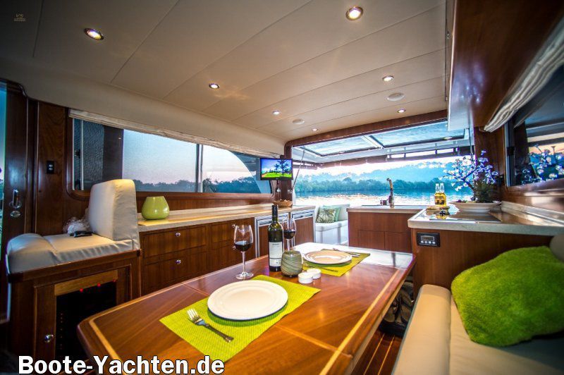 yachts-529-integrity-440-sedan-huge-084951675caa9c8a.jpg