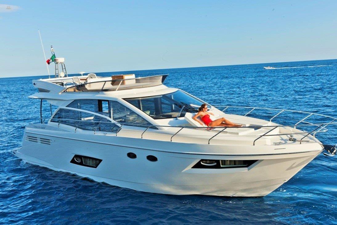 yachts-609-d16f22ba-f9a7-4c2d-9930-c4cebfc97bd1.jpg