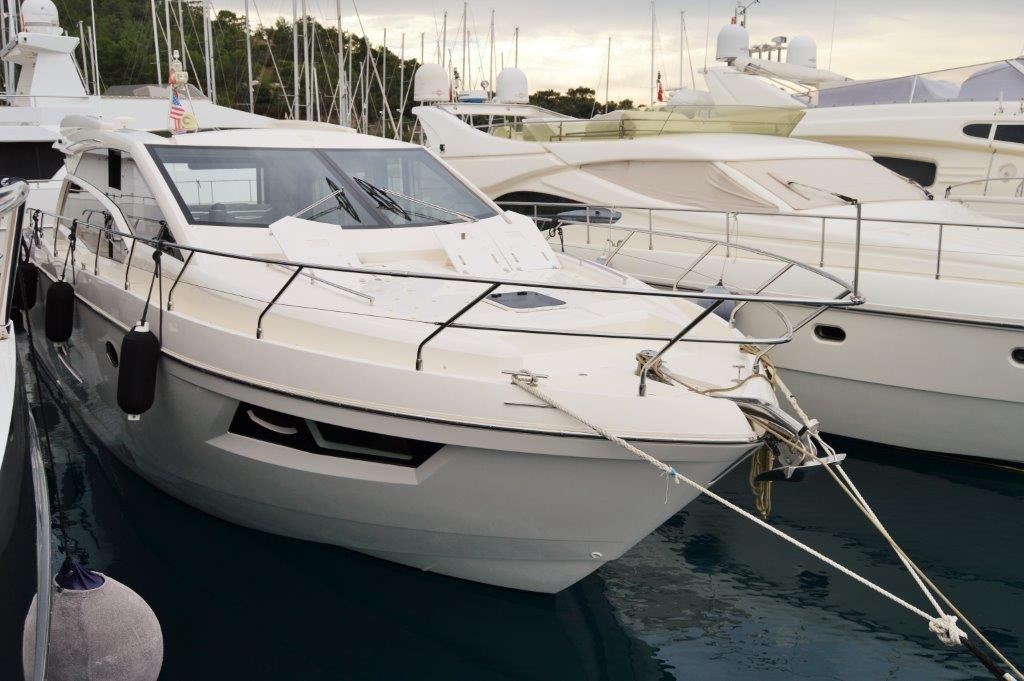 yachts-612-8f6d8d69-5715-4912-ae03-54d5a4bc9f87.jpg