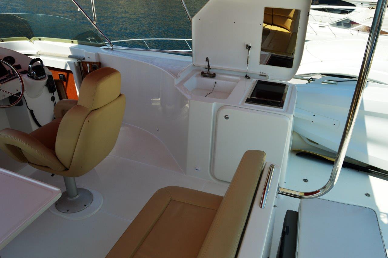 yachts-614-24e8adf3-f8a7-4c1e-9025-ae5d7ccc15b9.jpg