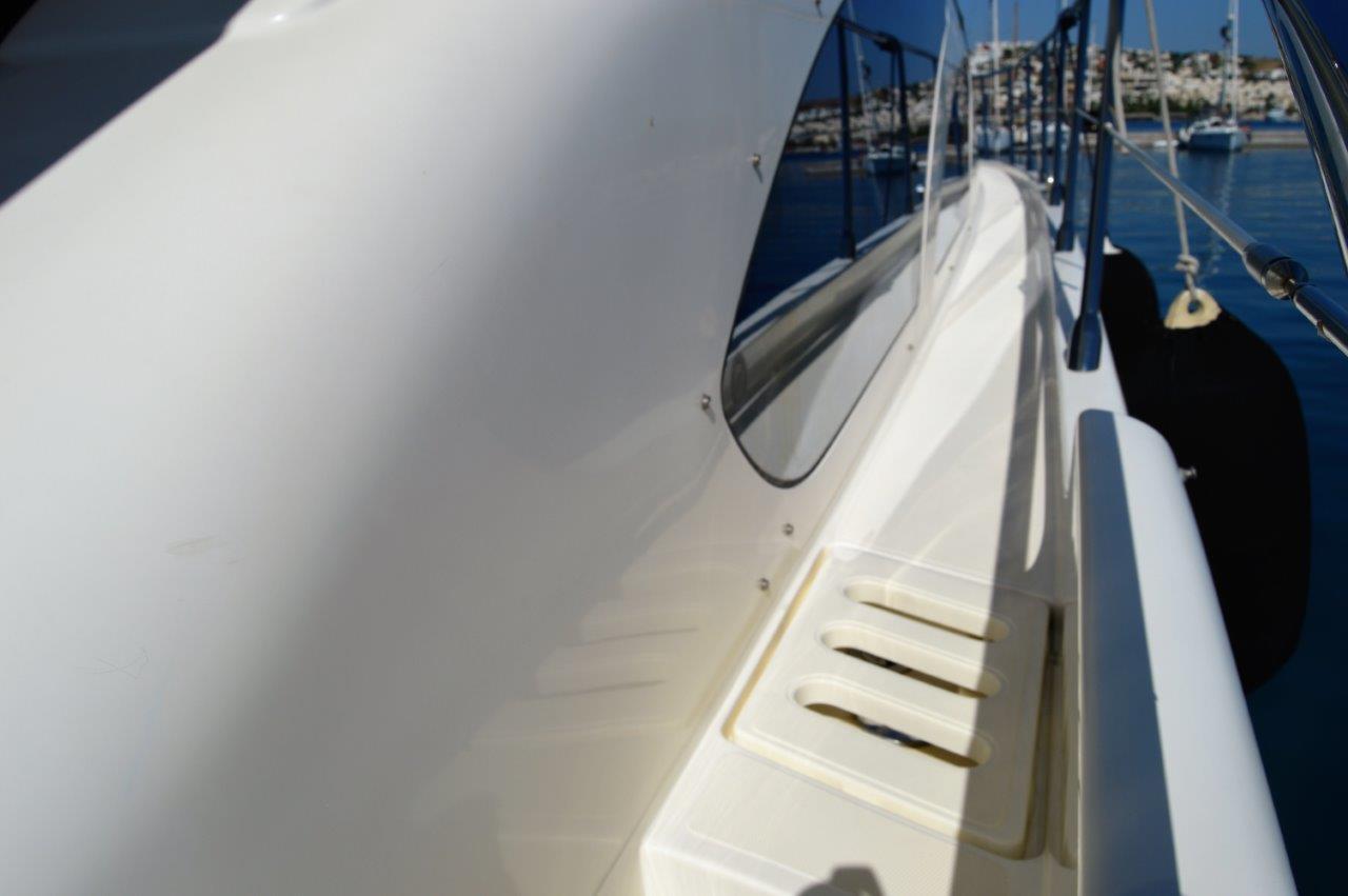 yachts-615-e112f463-a945-4c23-895f-09e2f59e769c.jpg