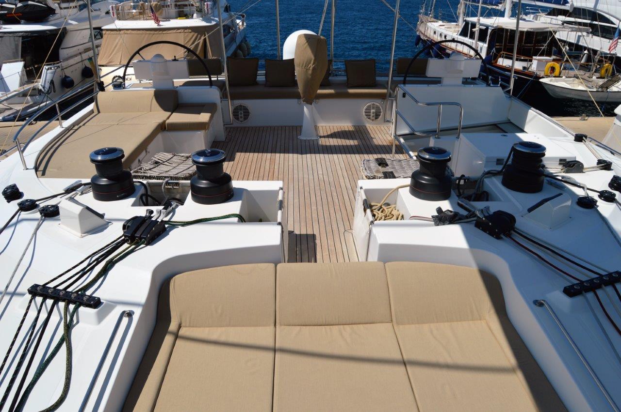 yachts-624-02767a1b-dd1e-46fe-a9b7-5b39c590a22a.jpg