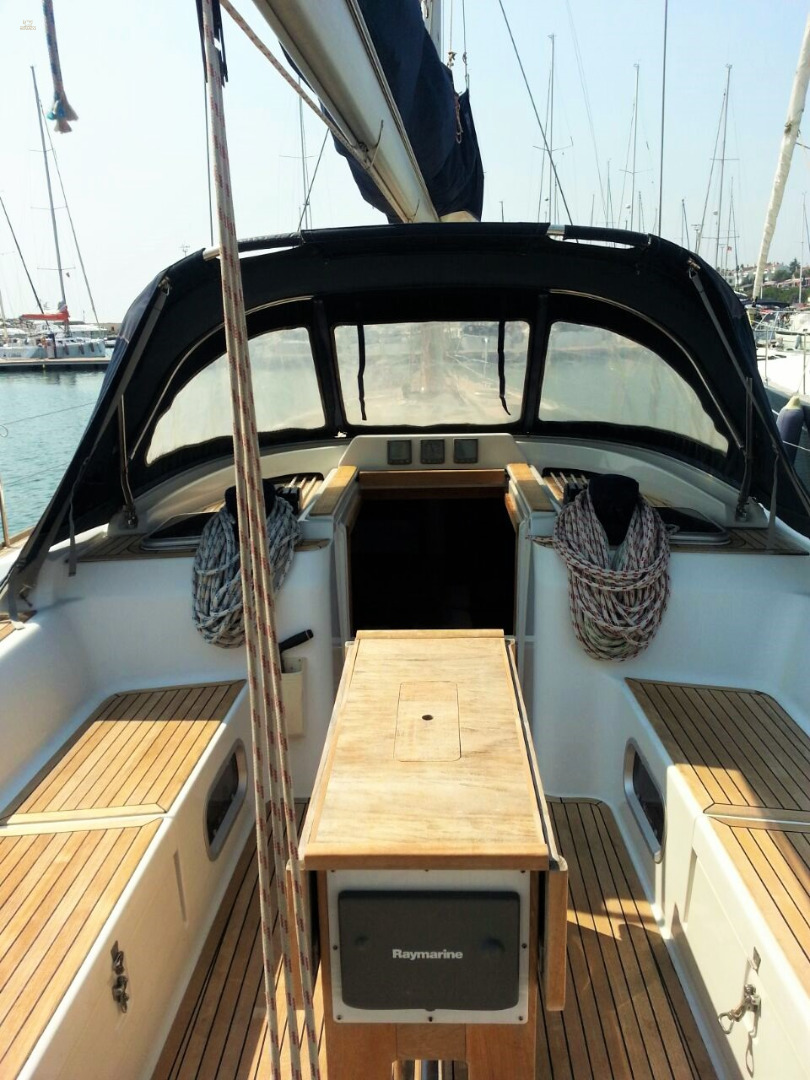 yachts-627-3936d9d9-45a6-460d-9ab8-f93f328c467b.jpg