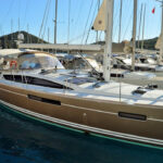 yachts-630-a7e3b8ff-3c9b-4d17-a385-20cf47ea5600.jpg