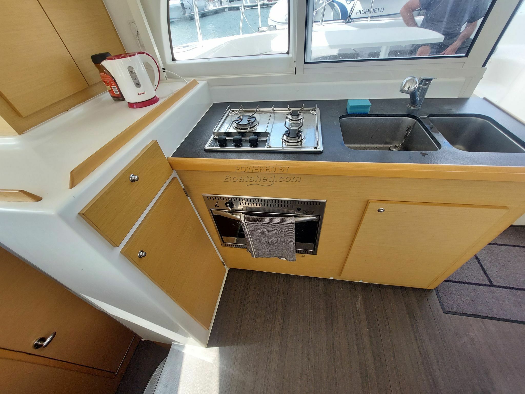 Lagoon 380 - Galley