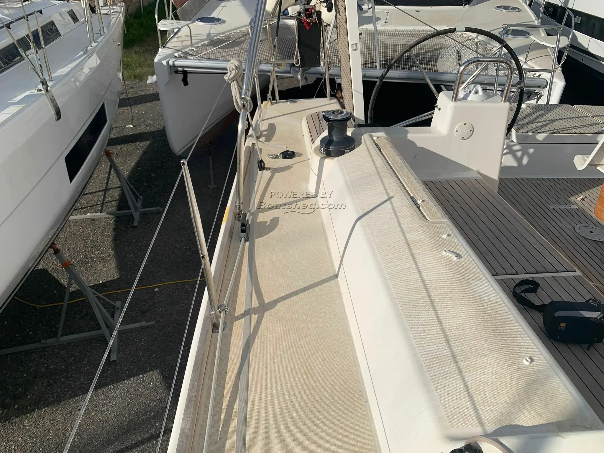 Dufour 460 Grand Large - Side Deck