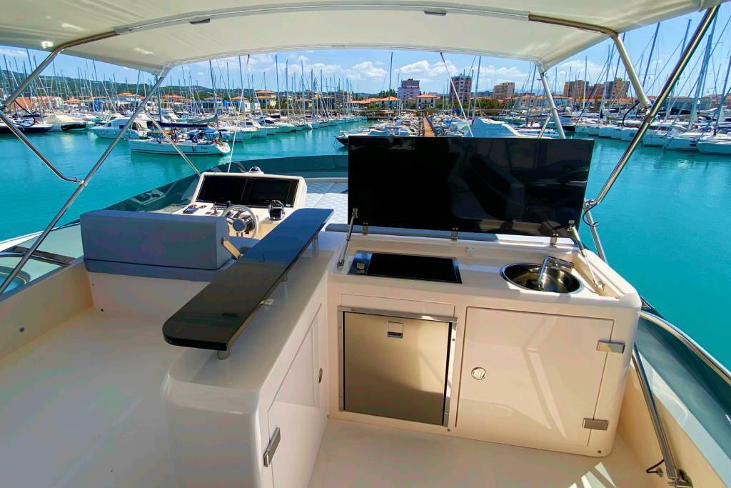 yachts-96482-370164_12.jpg