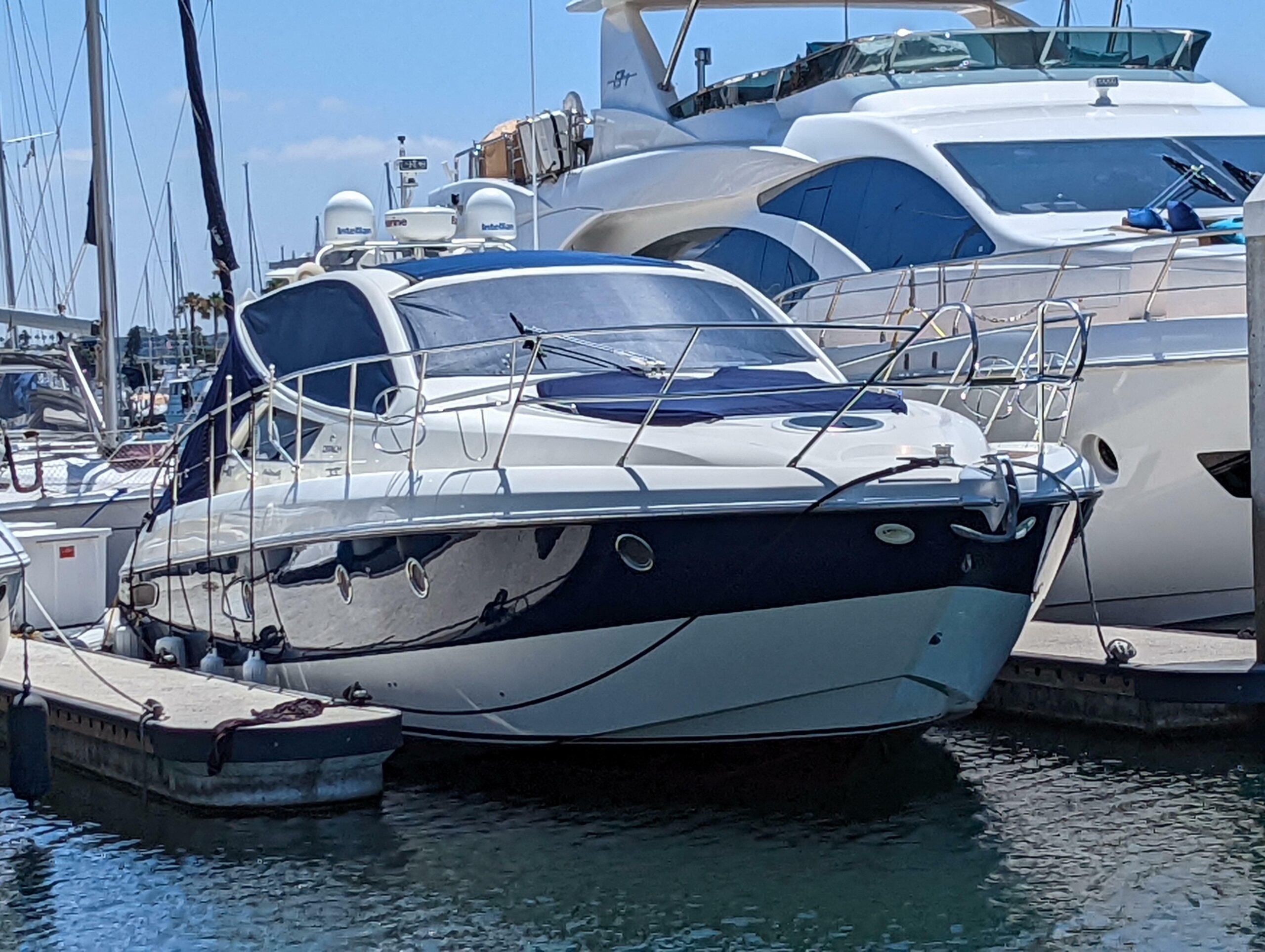 yachts-98585-379164_4.jpg