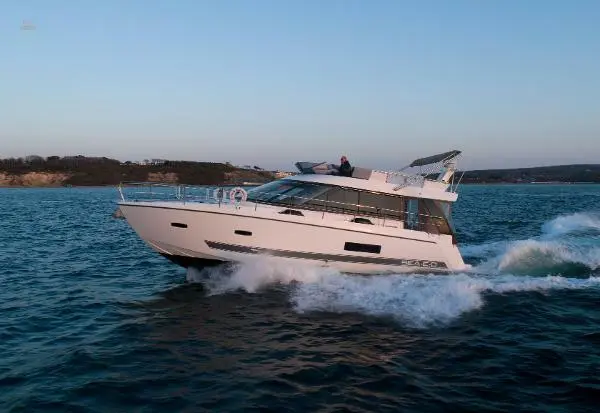 Sealine F42