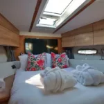 Sealine F42 - Master Cabin