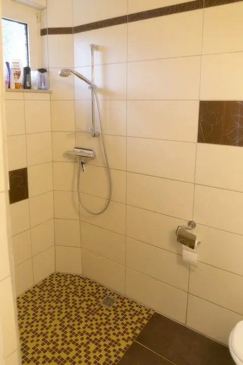 Badezimmer EG