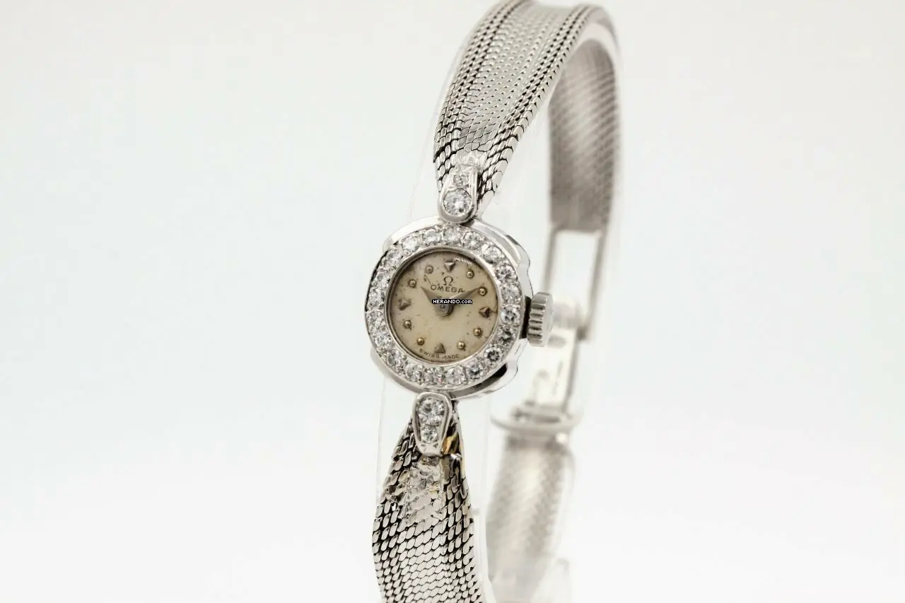 watches-114200-7409520-41r359rg2grv5cmtkpci0qw2-ExtraLarge.webp