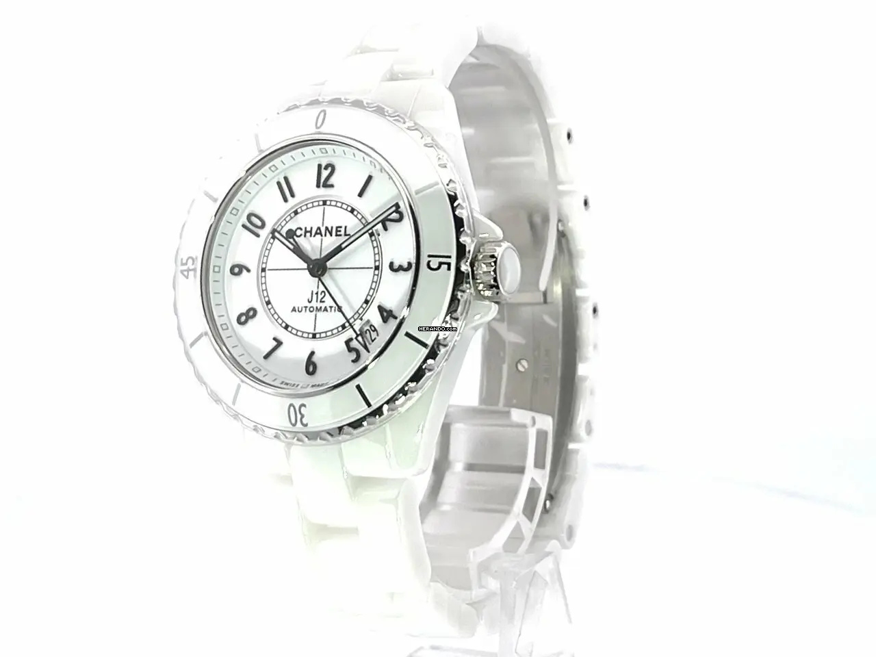 watches-161152-11632754-q6td4ekflxdq0w043vjs093b-ExtraLarge.webp