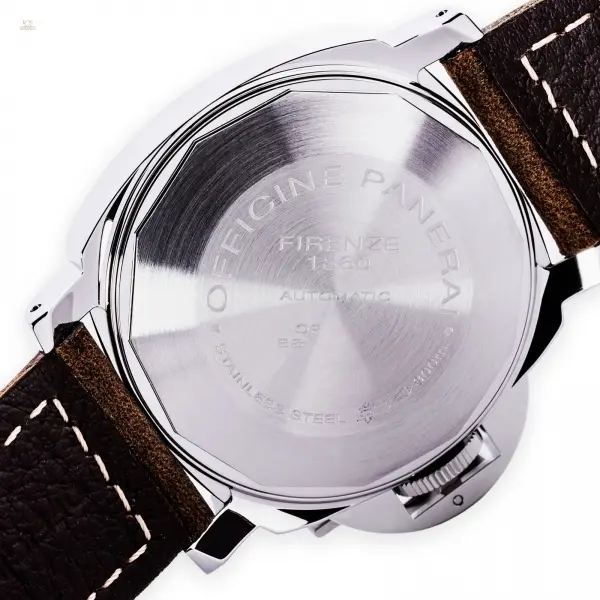 watches-173598-Luminor_Marina_Ruckseite.webp