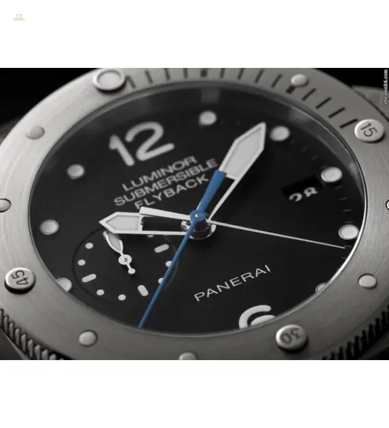 watches-183486-panerai-new-pam-614-luminor-submersible-flyback-titanio-reta.webp