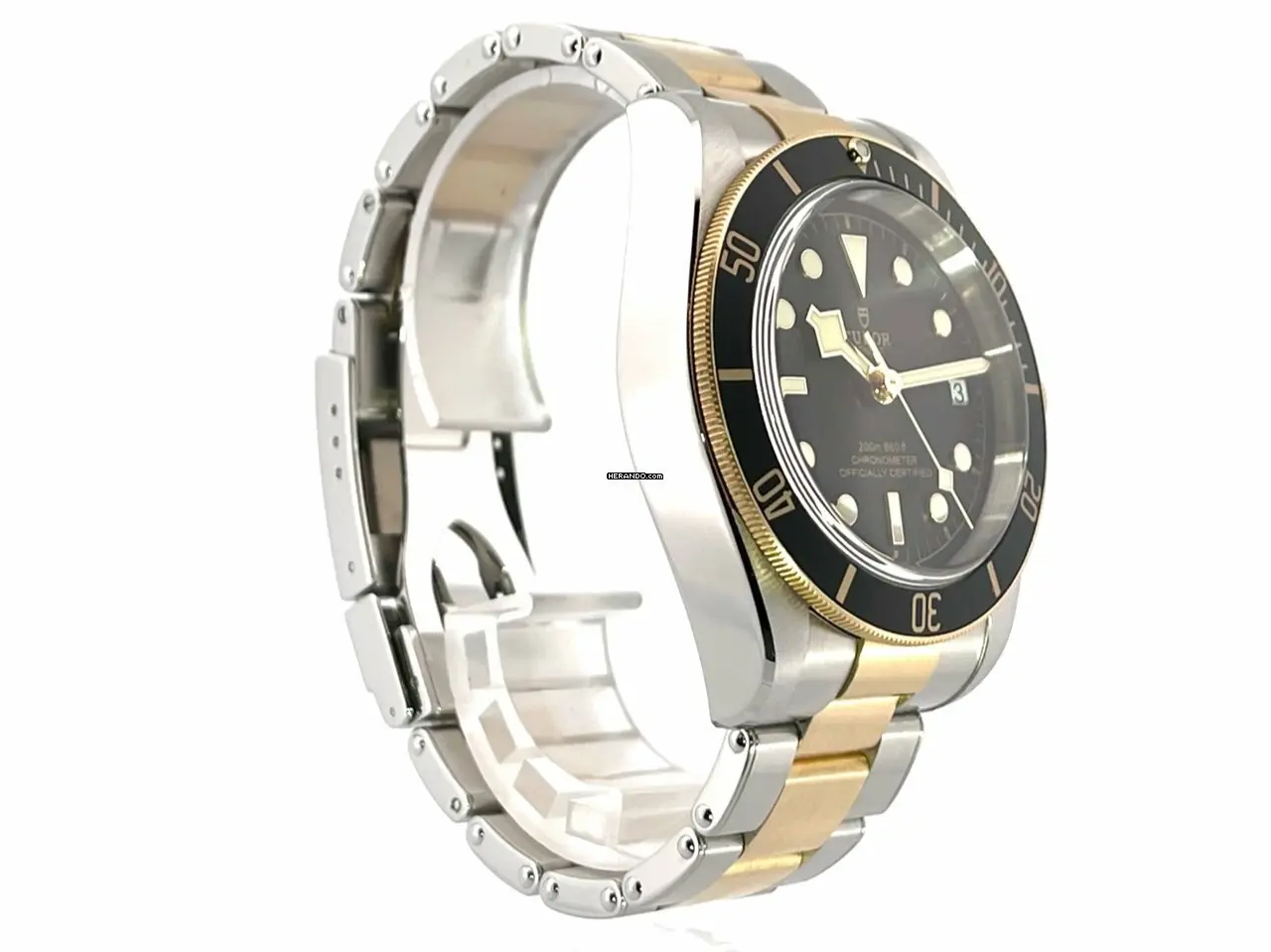 watches-184550-13713146-p0nax4i074q61t4by65p6783-ExtraLarge.webp