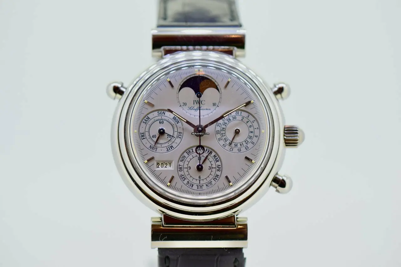 watches-249366-19612911-3bm9r833ahzo6qcmwwop73tg-ExtraLarge.webp