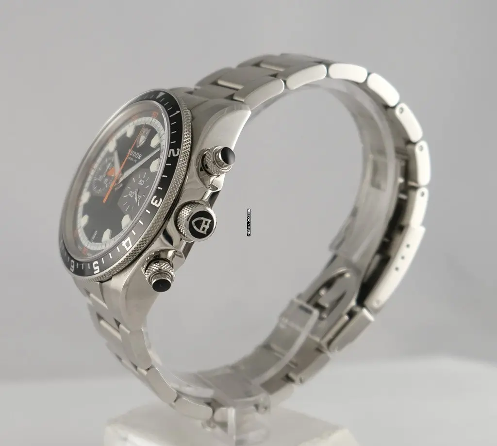 watches-273366-21818728-cduv6mb6n1vu88uo9eddupnd-ExtraLarge.webp