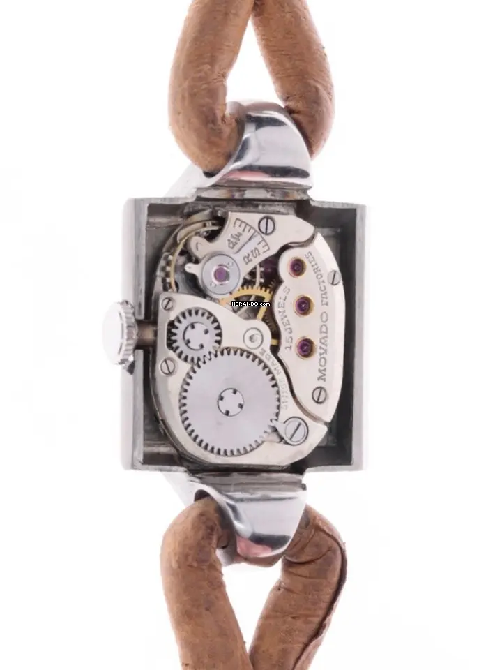 watches-281192-18595457-r004w50unfxebxhwx5a6zj4j-ExtraLarge.webp